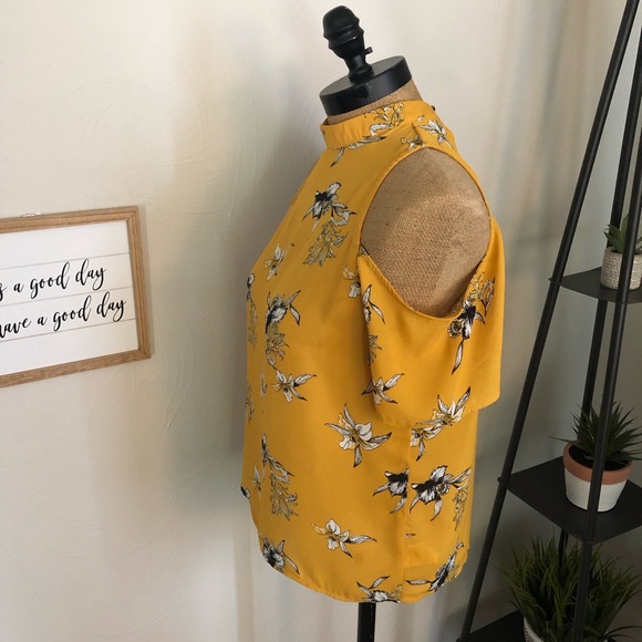 🍁semi sheer mustard floral cold-shoulder top - Picture 3 of 8